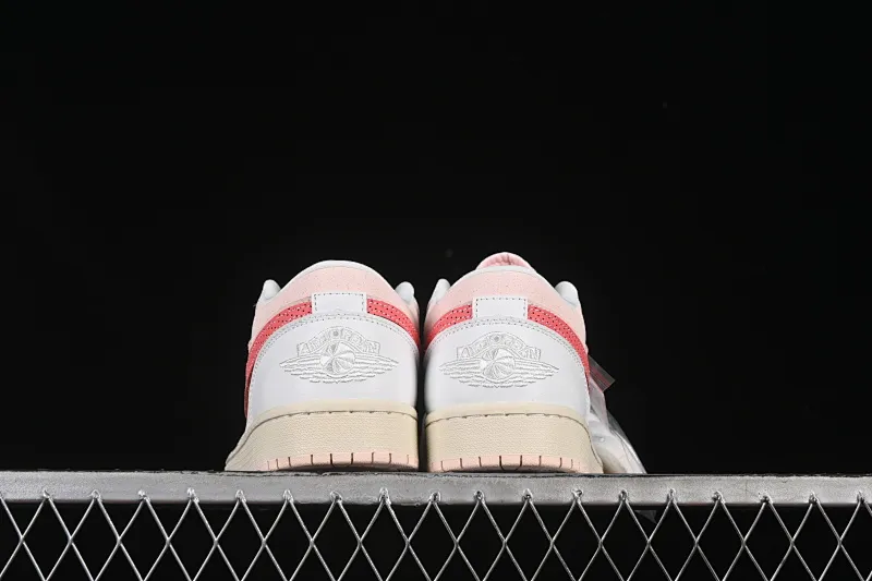 All categories Air Jordan Jordan series basketball shoes Air Jordan 1 Low Air Jordan 1 Low AJ1 Joe 1 white and pink low-top cultural and leisure sports sneakers IB8156-133